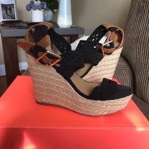Wedge sandals